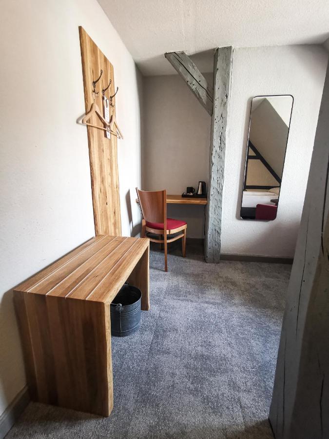 Kontraste Hotel นอยมึนสเตอร์ ภายนอก รูปภาพ