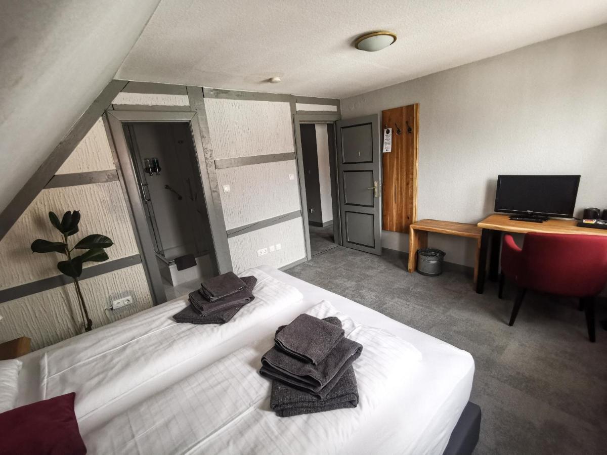 Kontraste Hotel นอยมึนสเตอร์ ภายนอก รูปภาพ