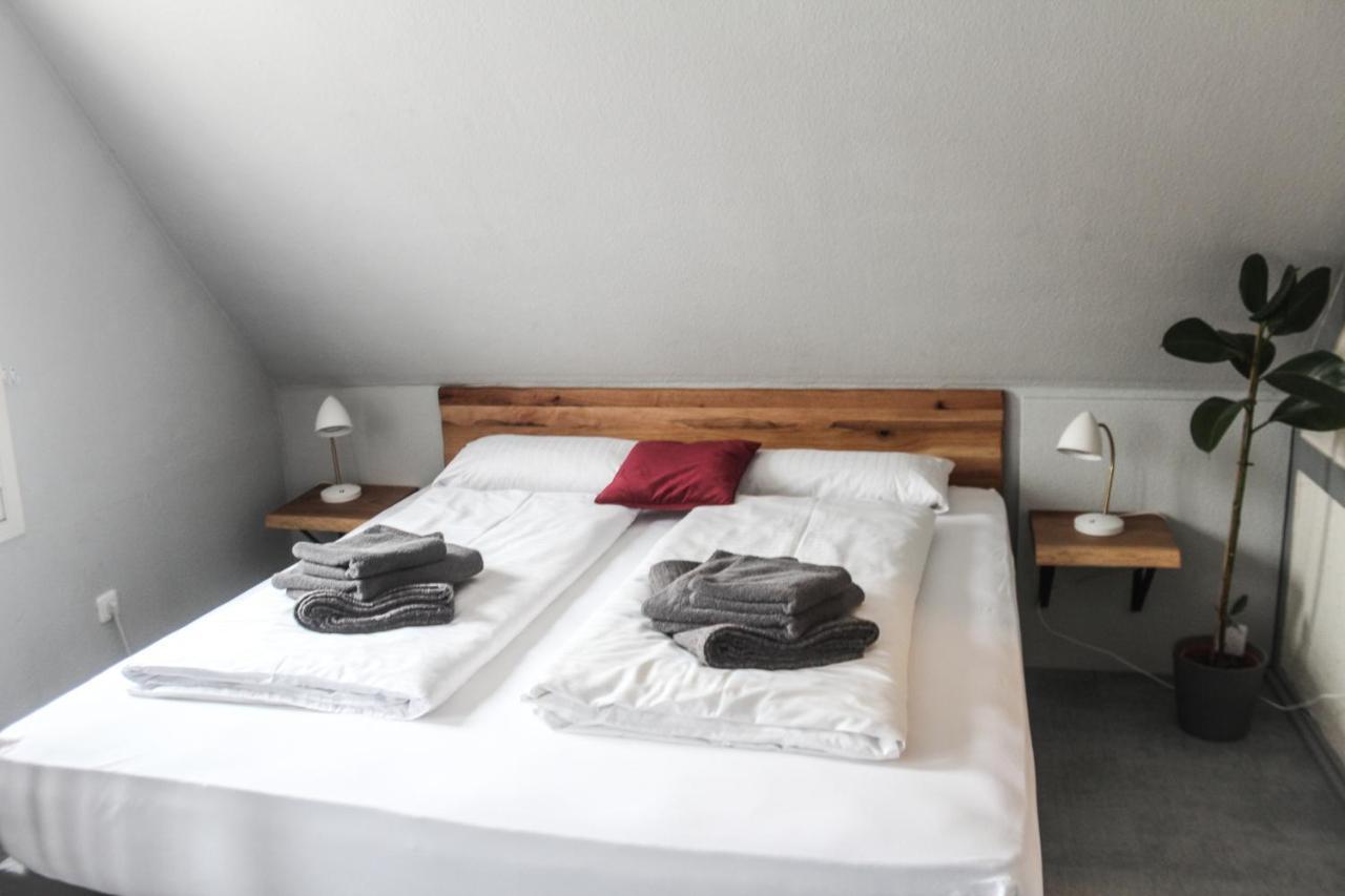 Kontraste Hotel นอยมึนสเตอร์ ภายนอก รูปภาพ
